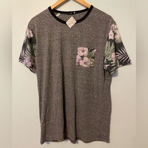 Sive Men’s Floral Detail Tshirt Large NWT